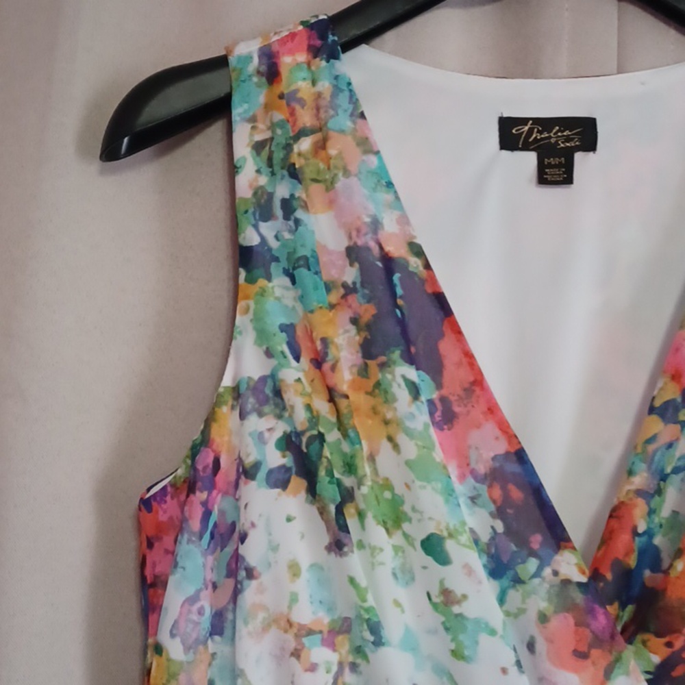 Thalia Soda Sleeveless Floral Dress Faux Wrap V-Neck Tiered Ruffle Hemline - Picture 4 of 16